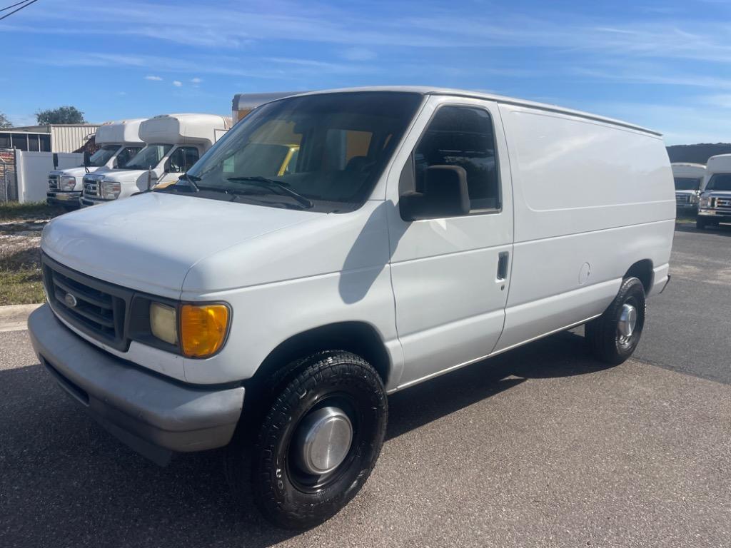 2005 Ford Econoline Van Commercial