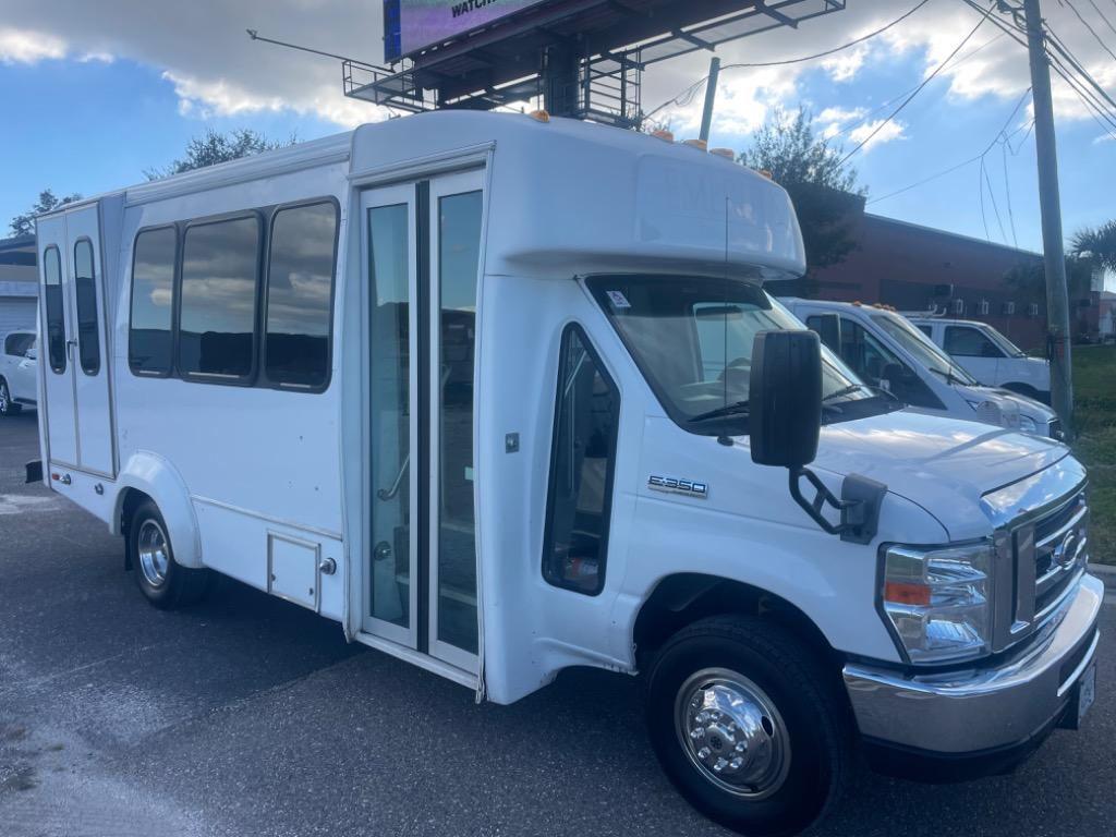 2012 Ford Econoline's photo